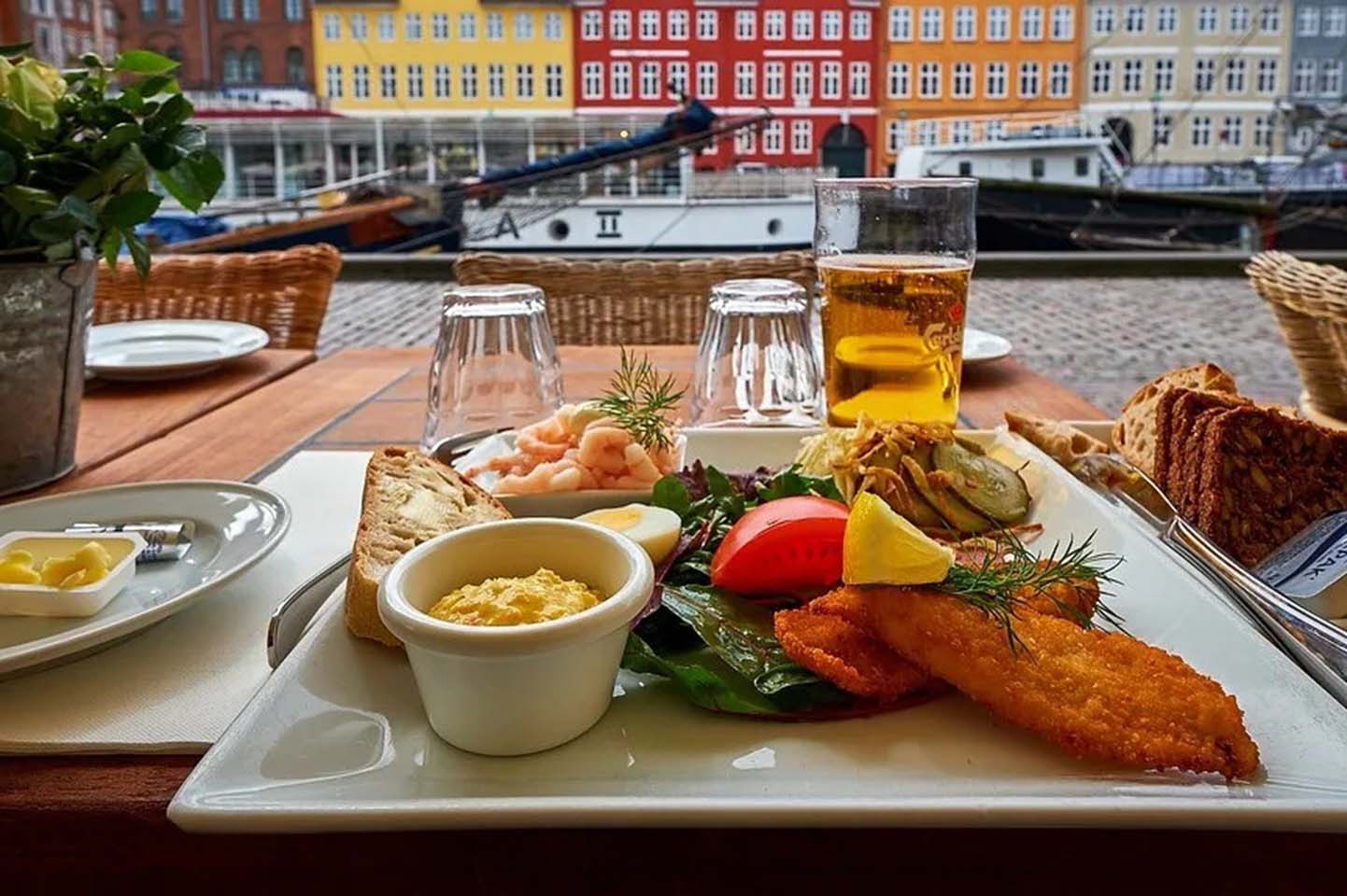 Streetfood in Kopenhagen: De Beste Marktjes en Eettentjes