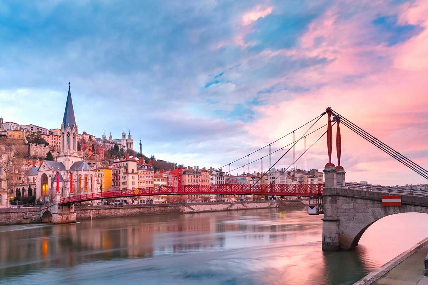 Wanneer is het het beste om Lyon te bezoeken? Analyse van de feestmaanden, het laagseizoen en de maandelijkse prijs-kwaliteitverhouding